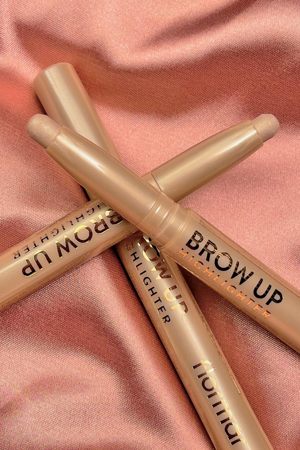 Flormar Brow Up Soft Textured &amp; Intense Shimmer Lift Under Eyebrow Highlighter Pencil 1.4g - 000 Gold
